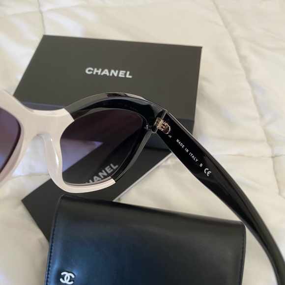 SOLD - Picture 6 of 7